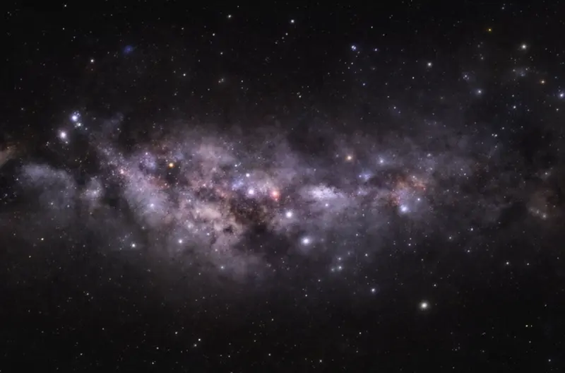 Técnico realizando mantenimiento preventivo en empresa de San Fernando de Henares, Servidor protegido con sistemas de seguridad informática avanzada, Equipo de soporte técnico local atendiendo incidencia presencial, Monitorización en tiempo real de infraestructura IT empresarial, Sala de servidores optimizada con soluciones de backup y recuperación